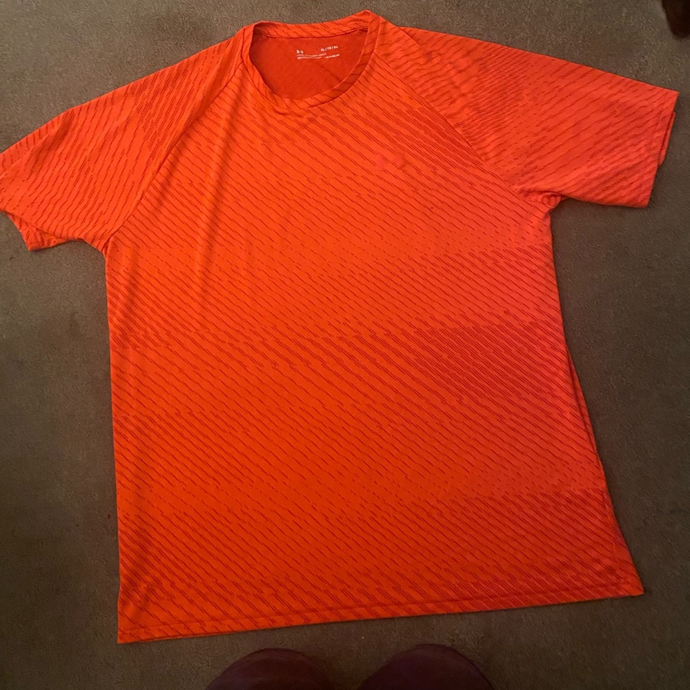 Mens Under Armour T-shirt